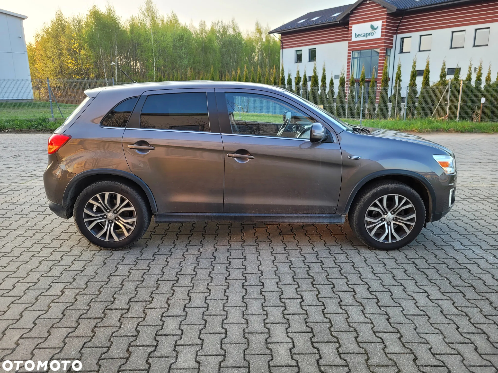 Mitsubishi ASX - 4