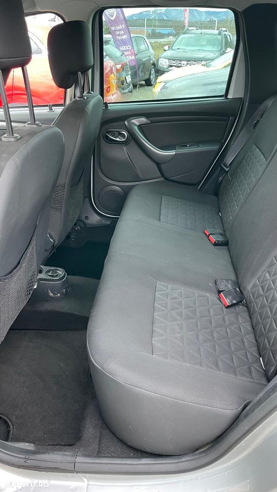 Dacia Duster 1.5 dCi 4x2 Prestige - 6