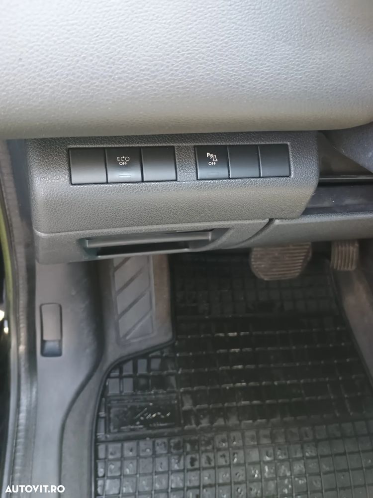 Peugeot 3008 1.6 HDI FAP BVMP6 Confort Pack - 3