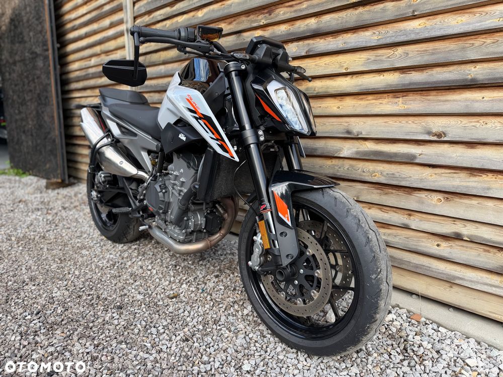 KTM Duke 790 - 1