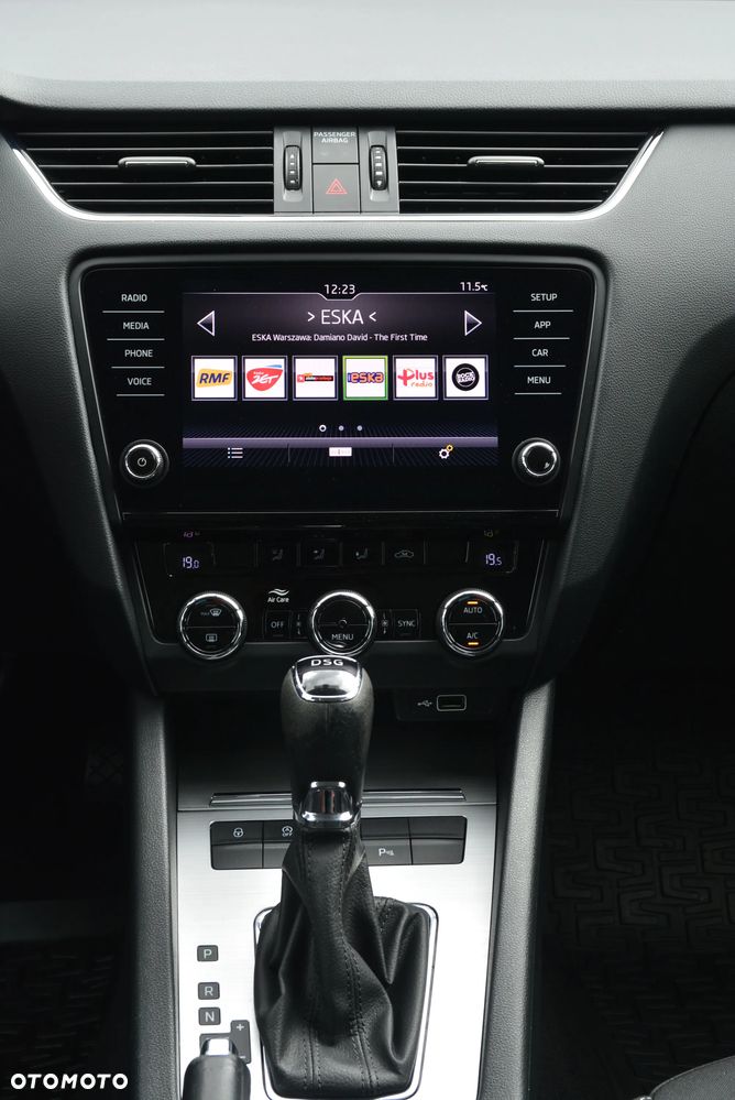 Skoda Octavia 2.0 TDI Ambition DSG - 35