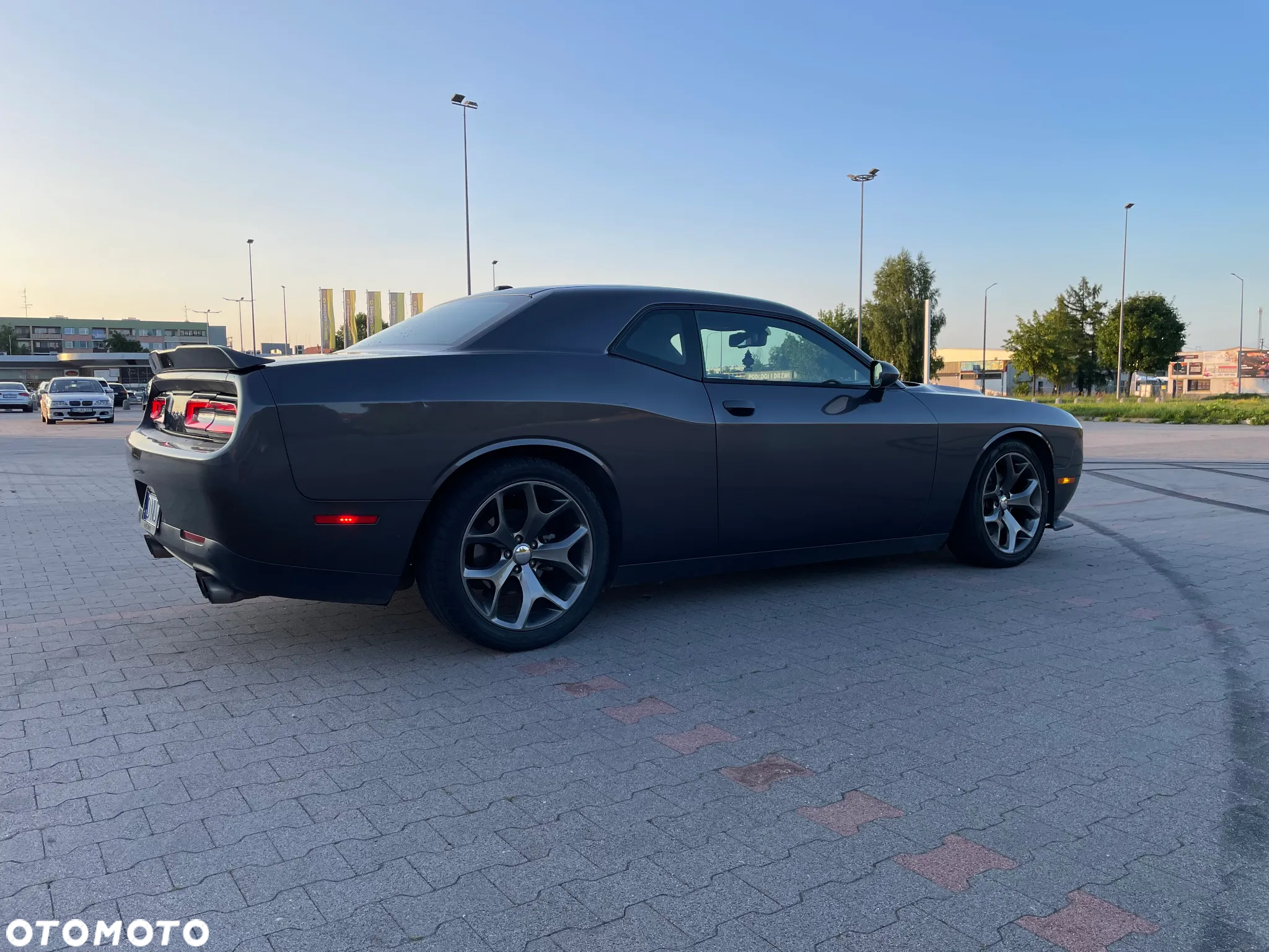Dodge Challenger 5.7 R/T - 6