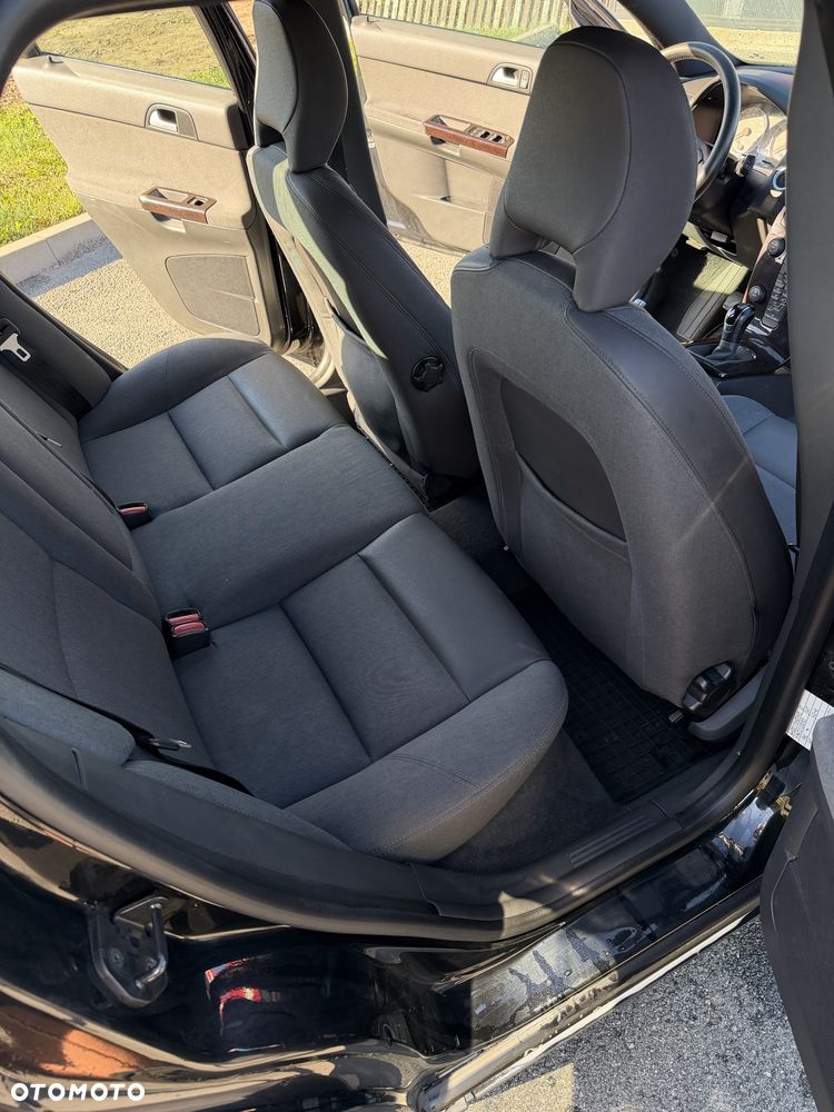Volvo V50 - 9