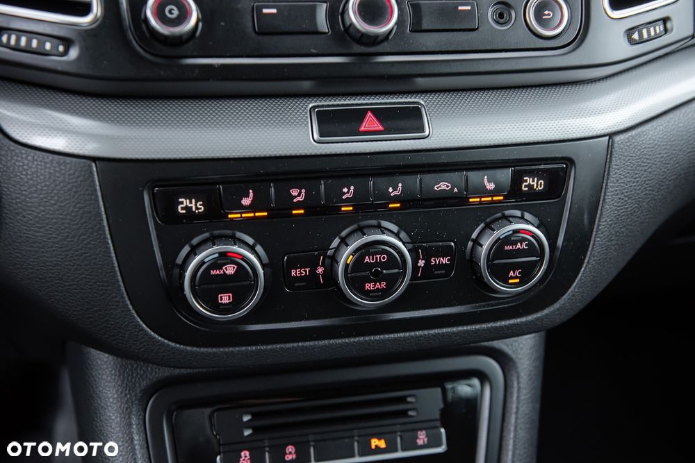 Volkswagen Sharan - 24