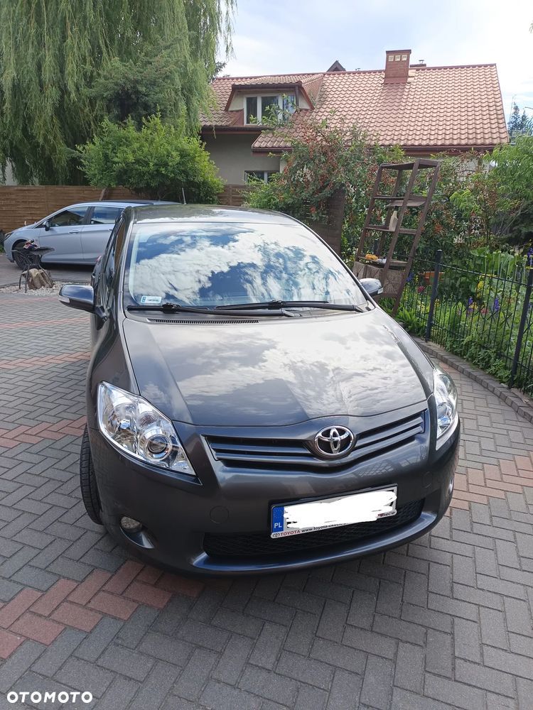 Toyota Auris 1.33 VVT-i Life Comfort - 1