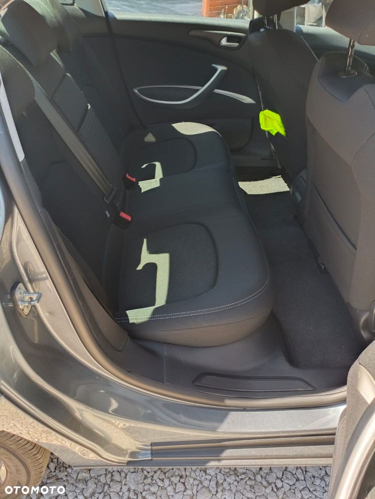 Citroën C5 2.0 HDi Confort - 8