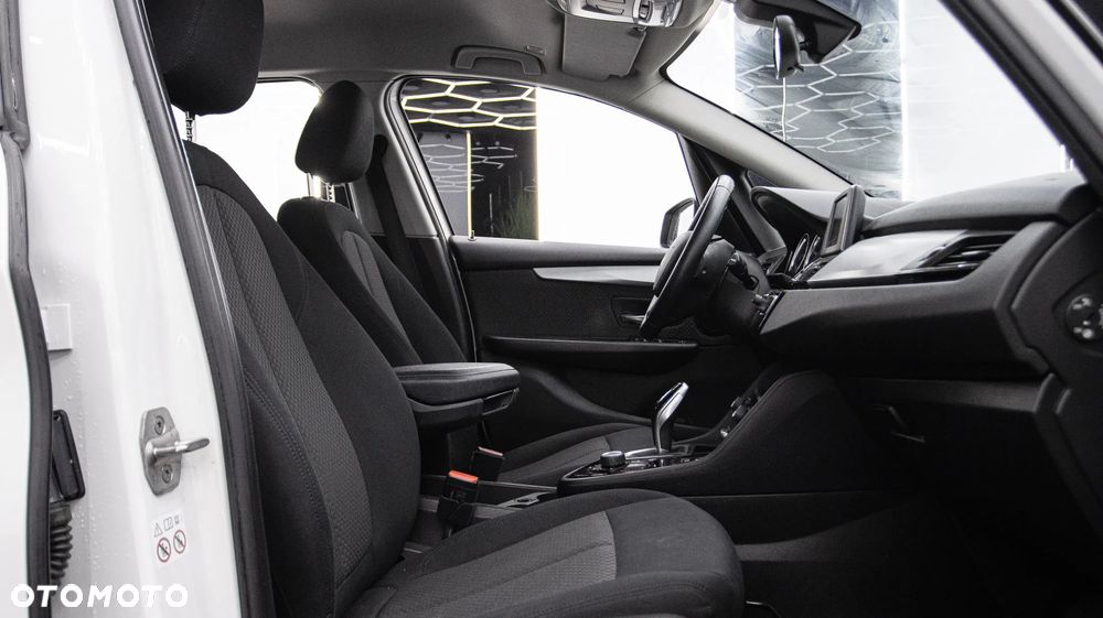 BMW Seria 2 218d Advantage - 17