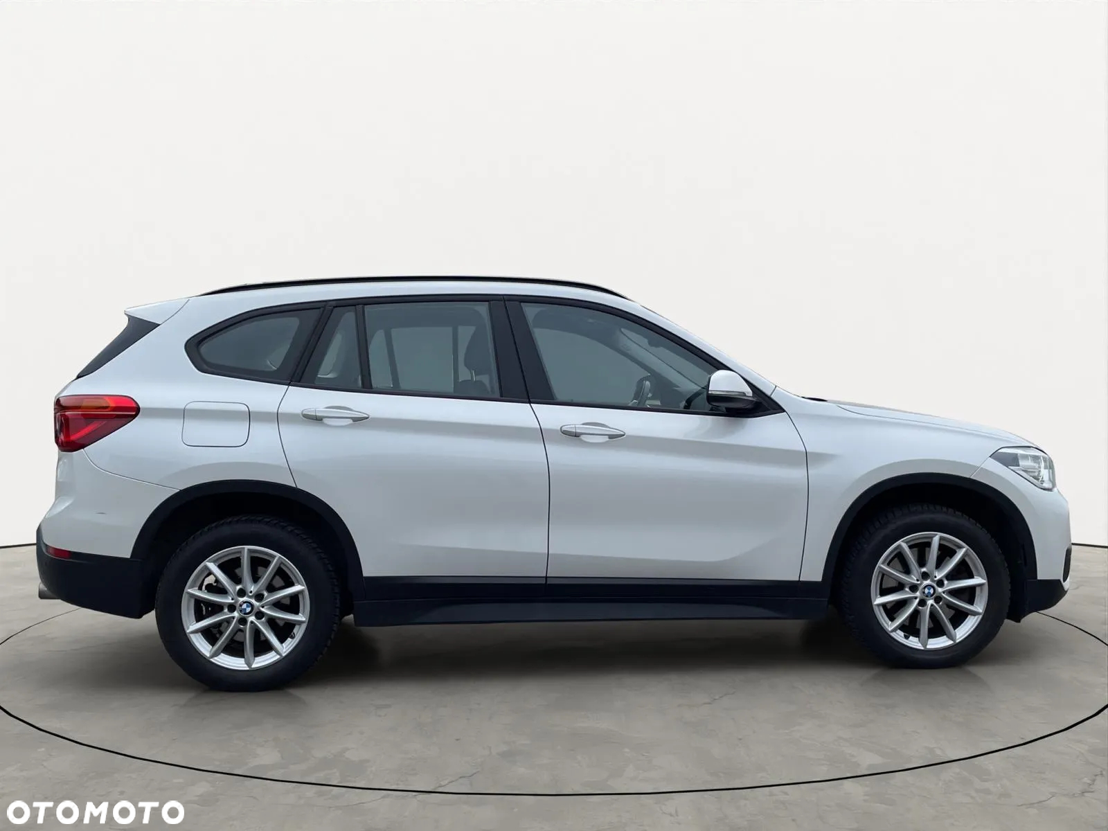 BMW X1 xDrive25i Advantage - 4