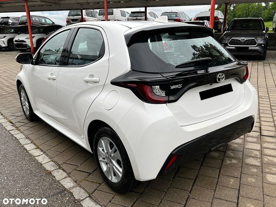 Toyota Yaris - 5