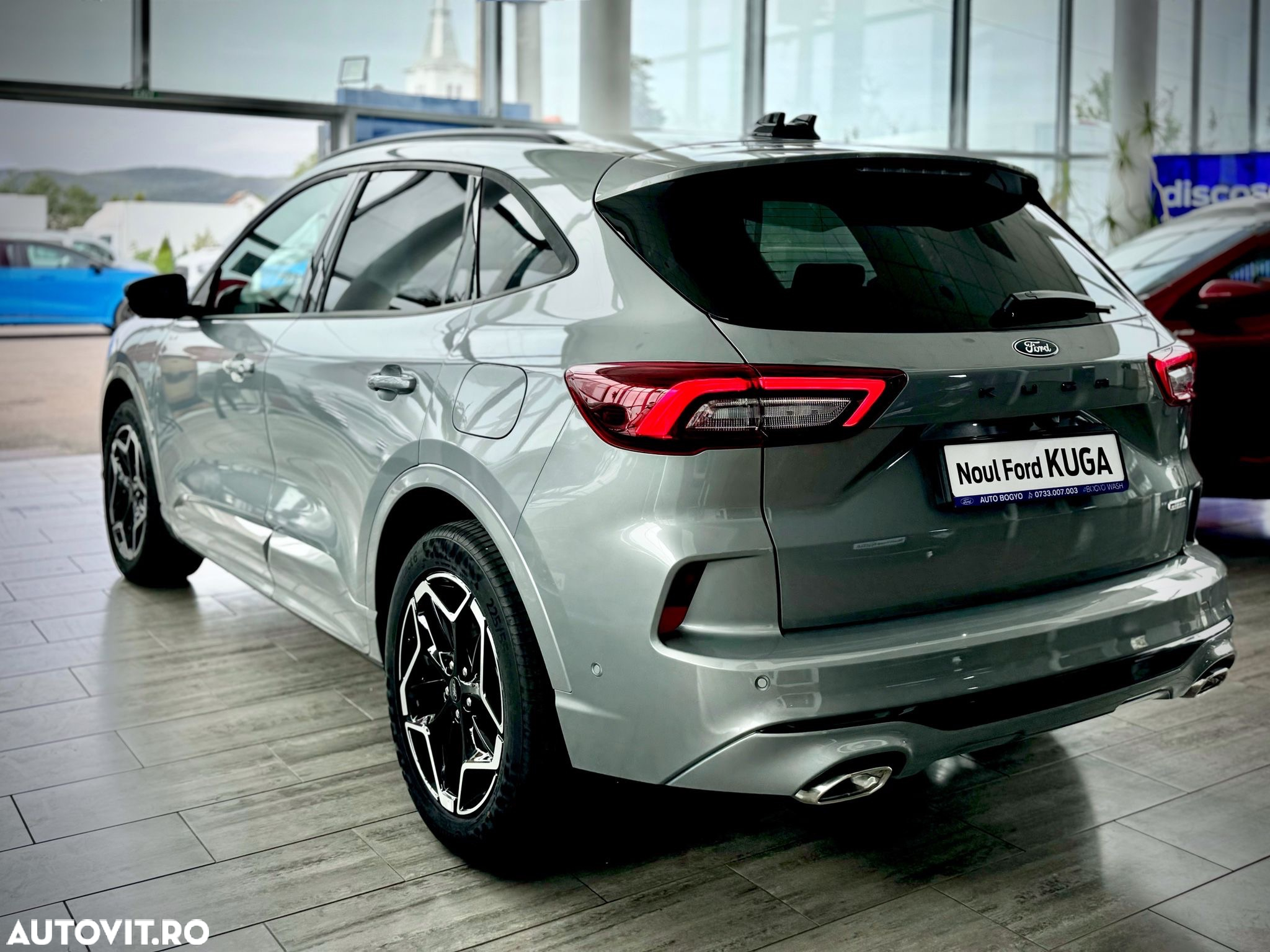 Ford Kuga 2.5 Duratec FWD PHEV ST-Line X - 5