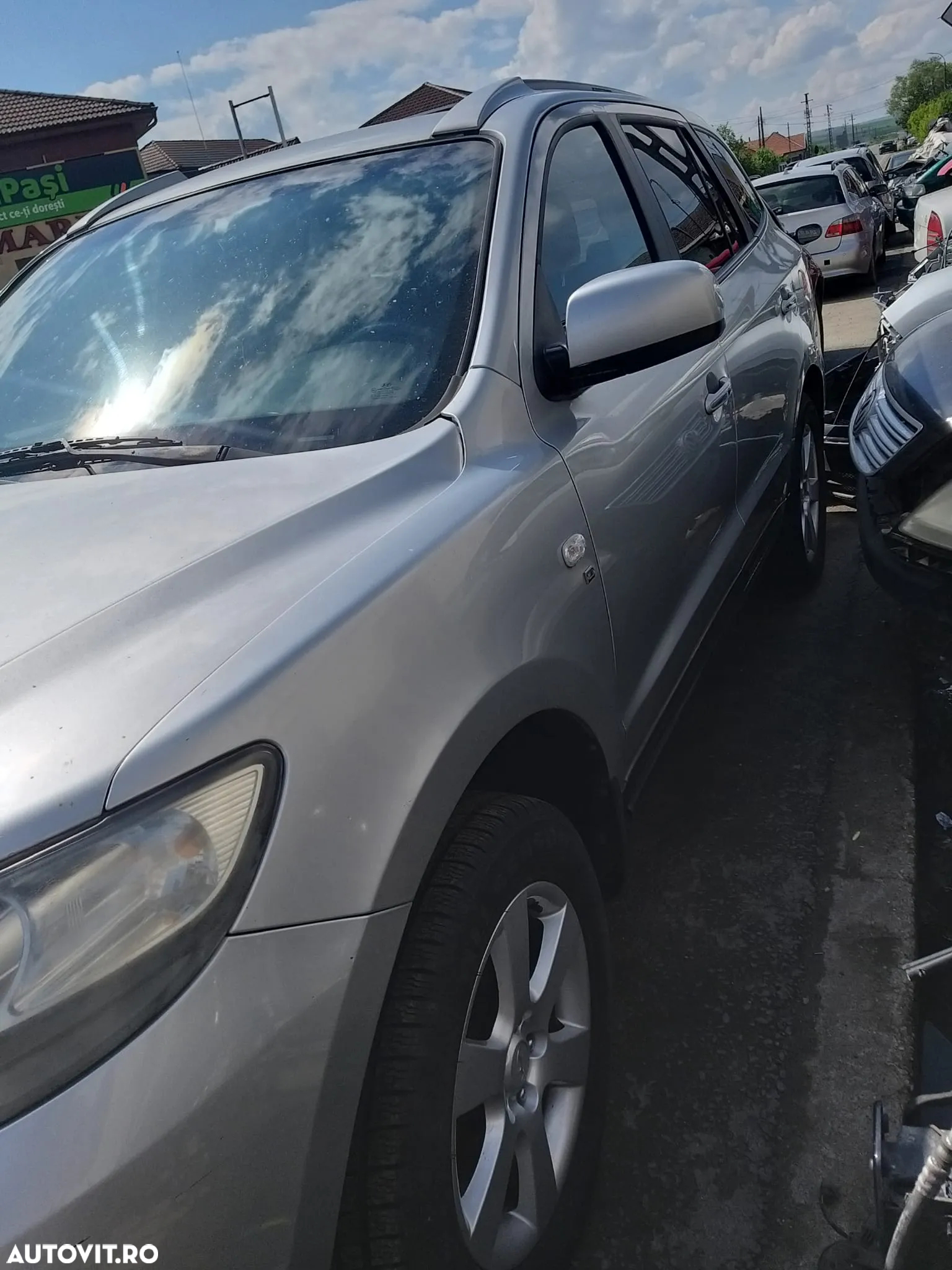 Dezmembram Hyundai Santa FE din 2006 2.2 CRDI 4x4 - 2