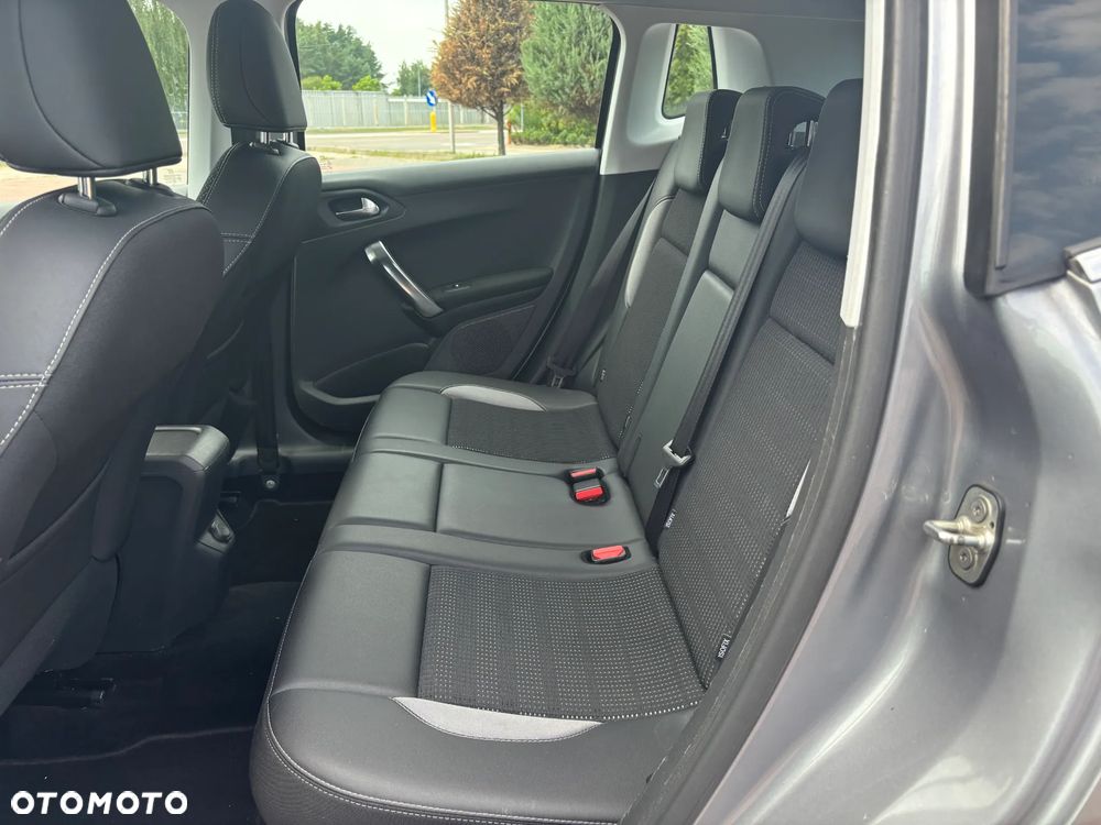 Peugeot 2008 - 30
