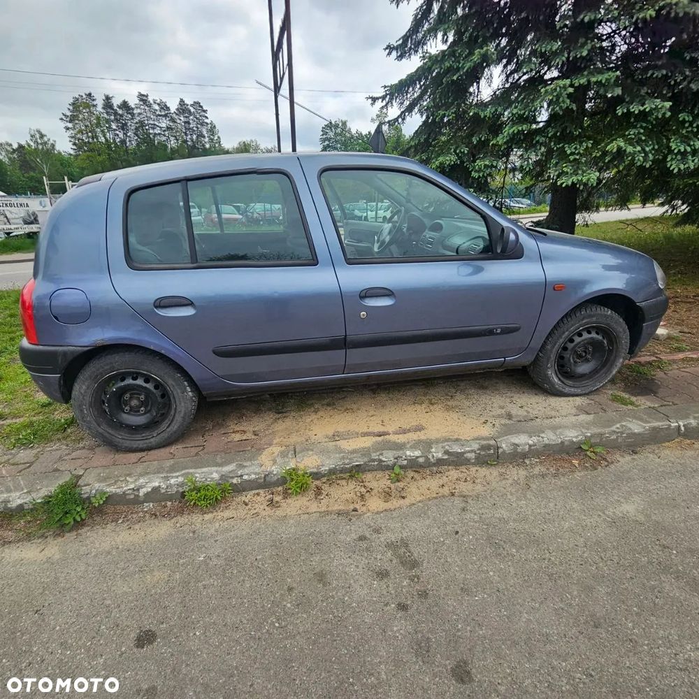Renault Clio (2001) 1,2 B 43 kW / 58 KM (kod lak: MV671)  pojazd na części - 1