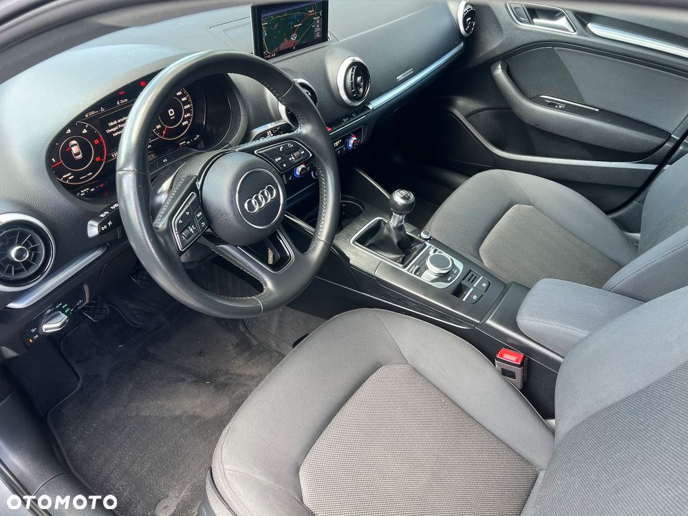 Audi A3 Limousine 1.6 TDI - 12