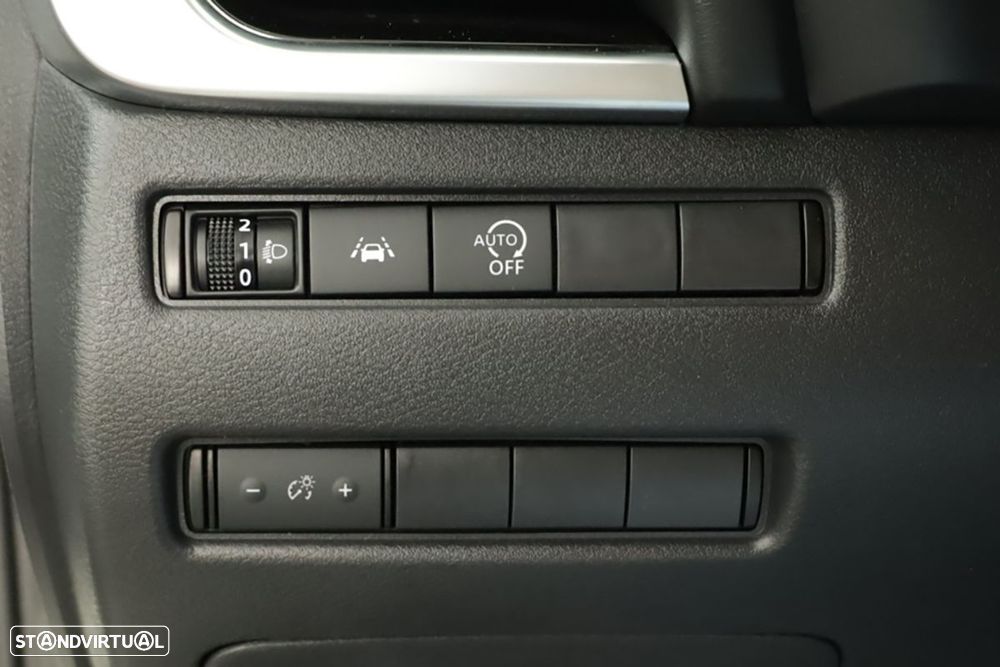 Nissan Qashqai 1.3 DIG-T N-Connecta Xtronic - 19