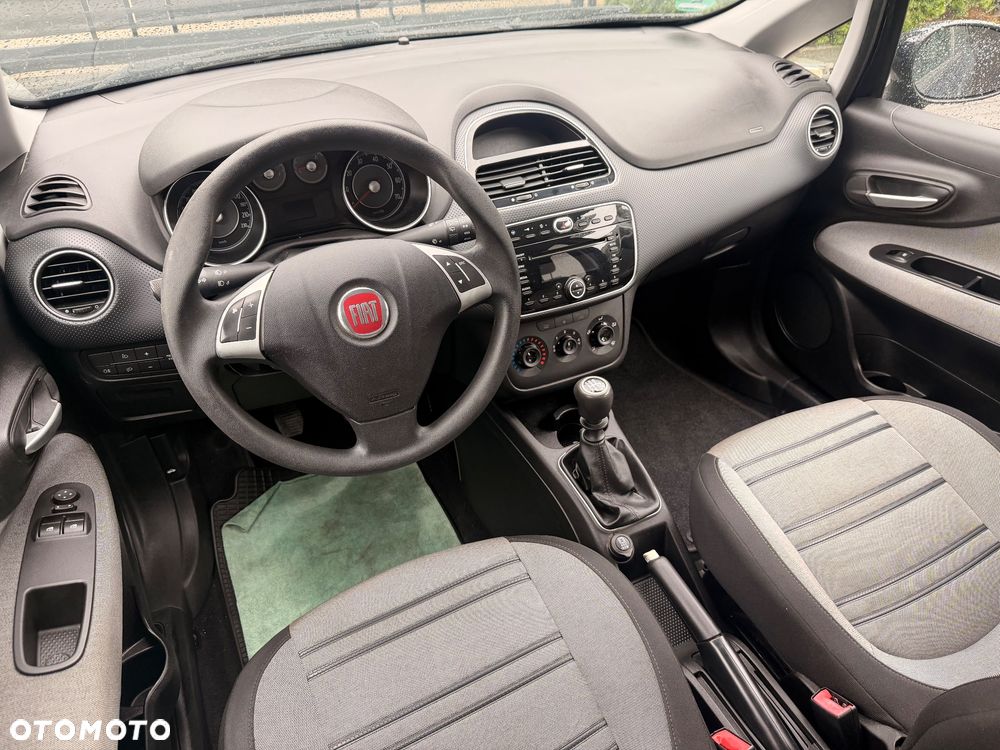 Fiat Punto 1.4 Young - 22