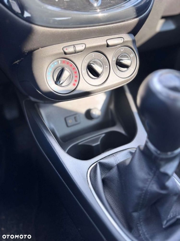 Opel Corsa - 22