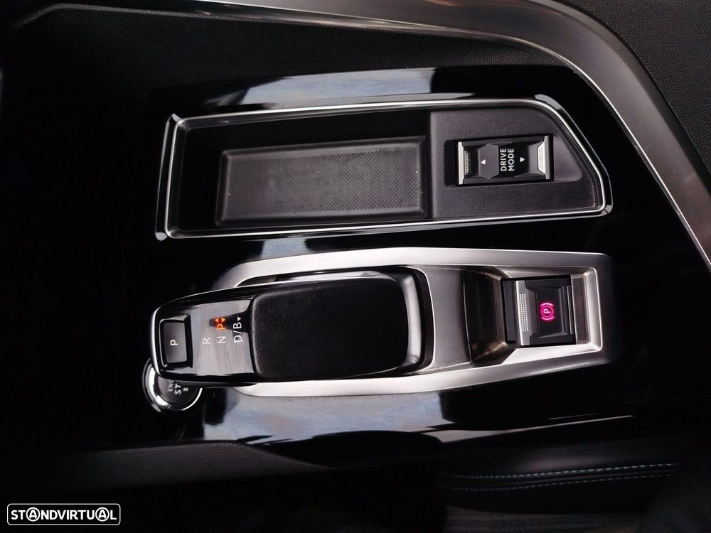 Peugeot 3008 1.6 Hybrid Allure Pack e-EAT8 - 9