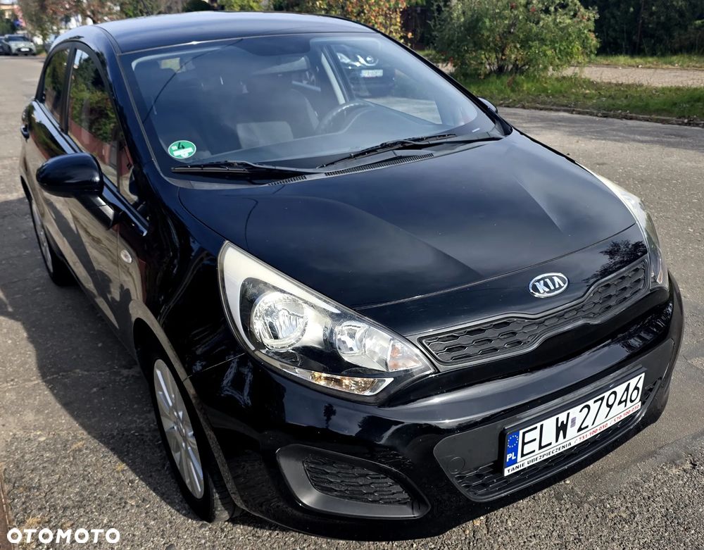 Kia Rio - 8