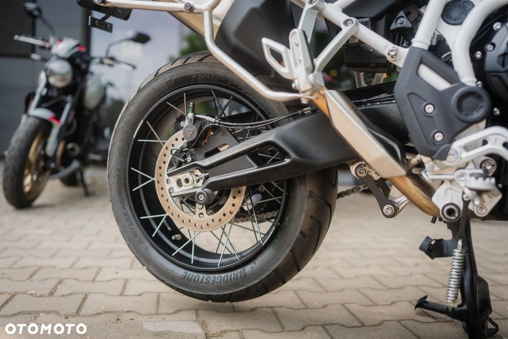 Triumph Tiger - 12