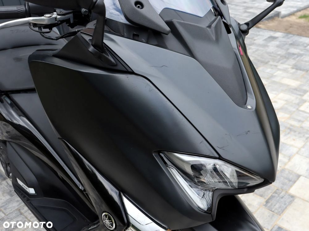 Yamaha Tmax - 10
