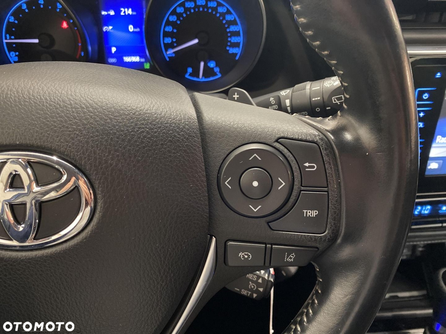 Toyota Auris - 14