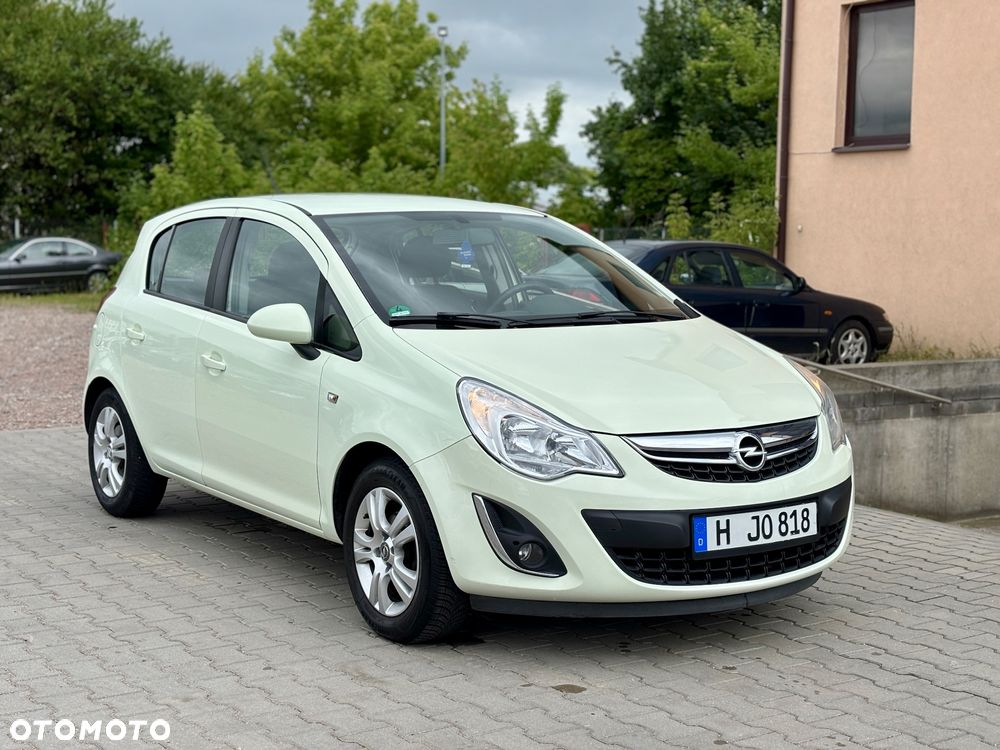 Opel Corsa - 1