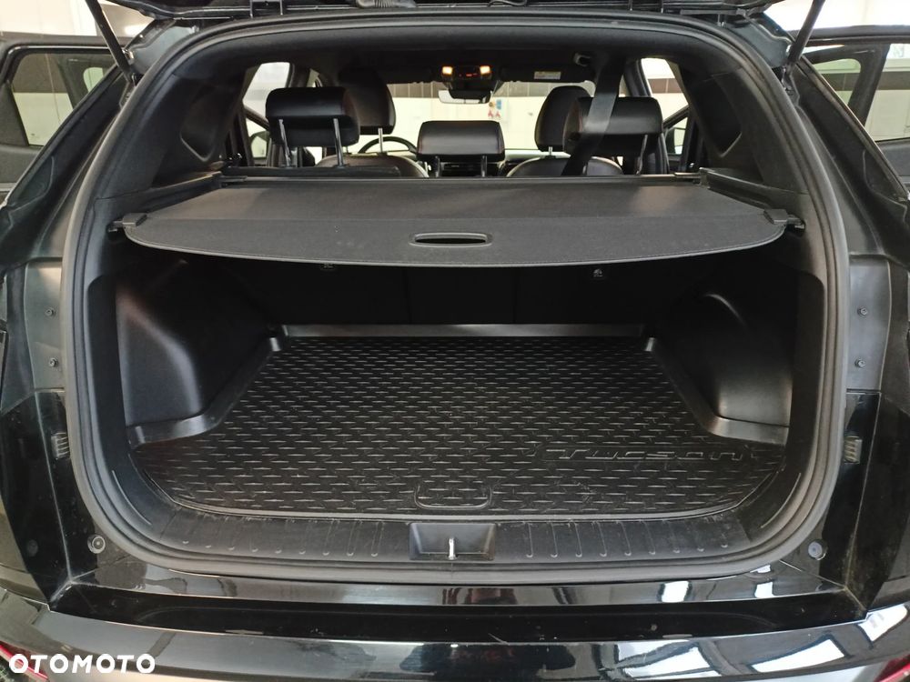 Hyundai Tucson 1.6 CRDi 48V-Hybrid 2WD DCT N Line - 19