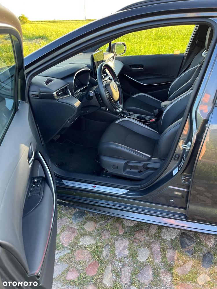 Toyota Corolla - 17