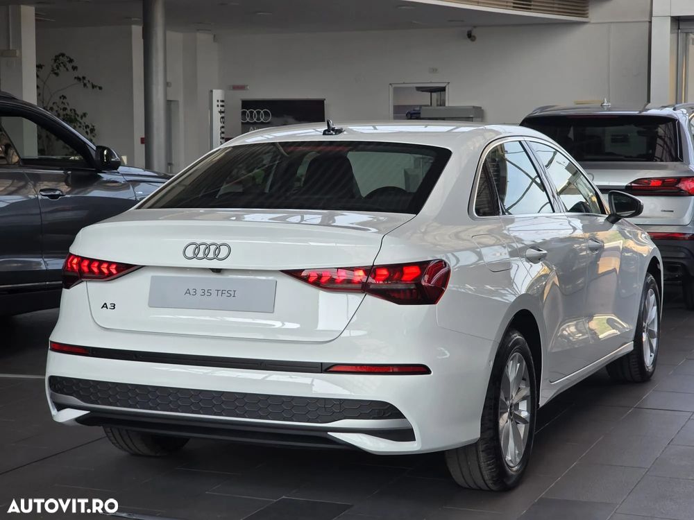 Audi A3 35 TFSI S tronic MHEV Basic - 10