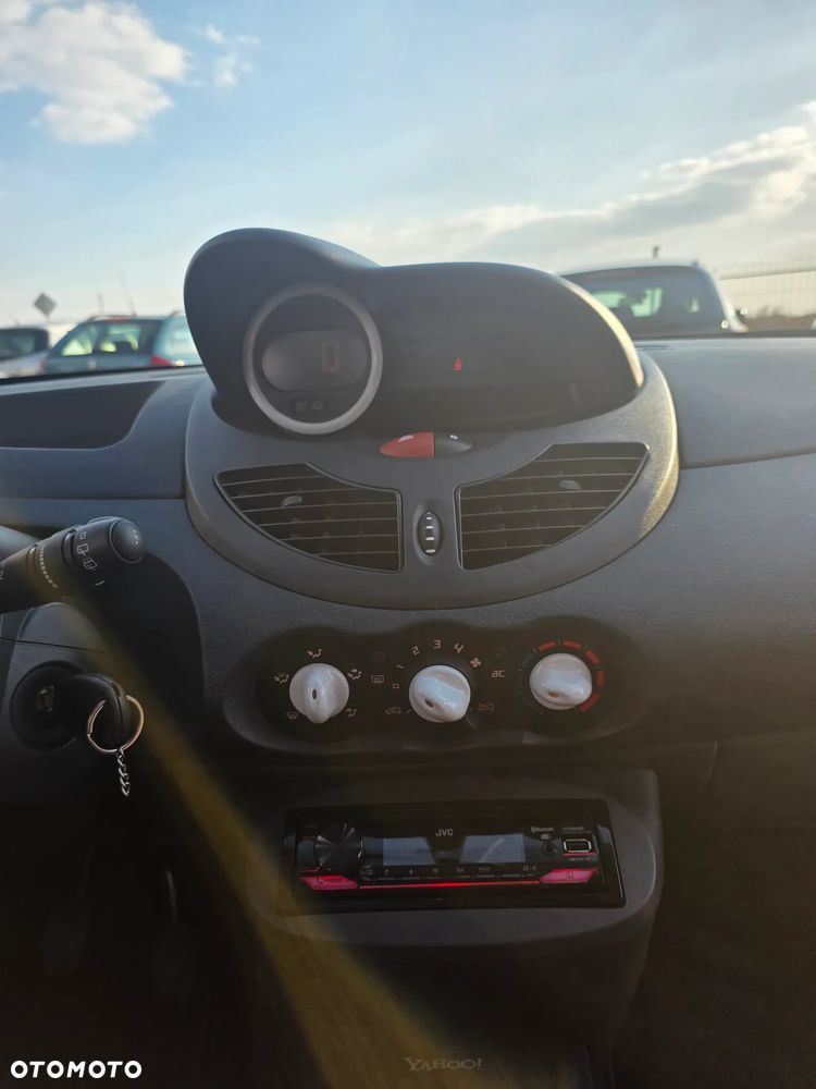 Renault Twingo 1.2 LEV 16V 75 Yahoo - 11