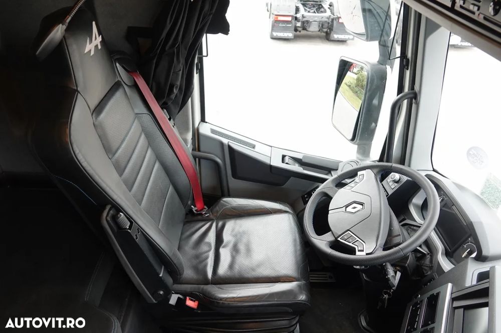 Renault T 520 / RETARDER / PIELE / LIMITED / TEAM ALPINE 55/99 - 25