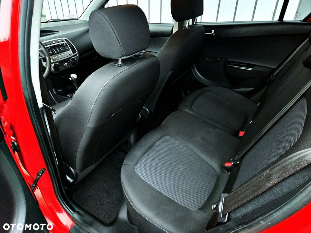 Hyundai i20 - 10