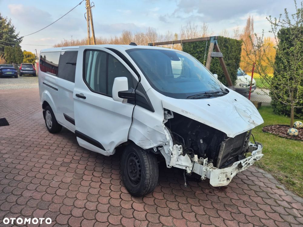 Ford Transit Custom 320 L2H1 Limited (bryg.) - 4