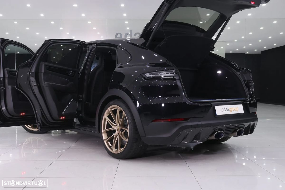 Porsche Cayenne Turbo GT - 6