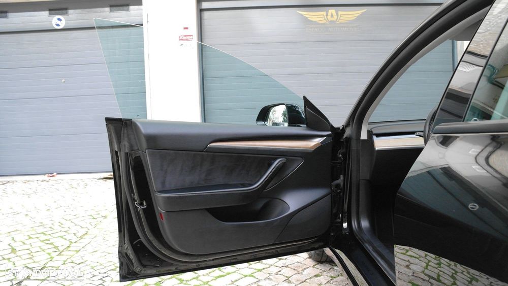 Tesla Model 3 Long Range Tração Traseira - 36