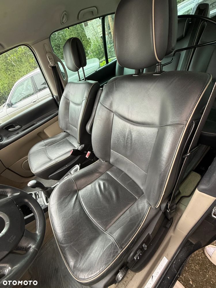 Renault Espace 2.0 dCi FAP Initiale - 6