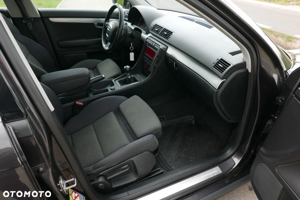 Audi A4 Avant - 8