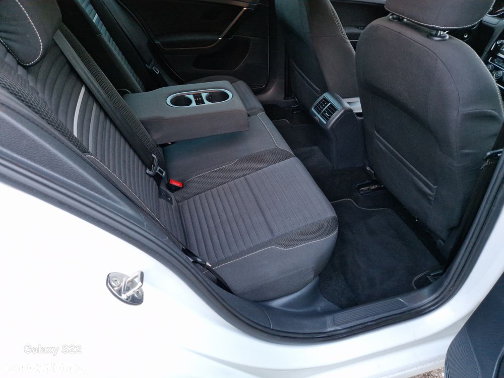 Volkswagen Golf 1.6 BlueTDI DSG Cup - 17