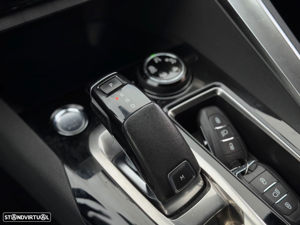 Peugeot 3008 1.5 BlueHDi GT Line EAT8 - 19