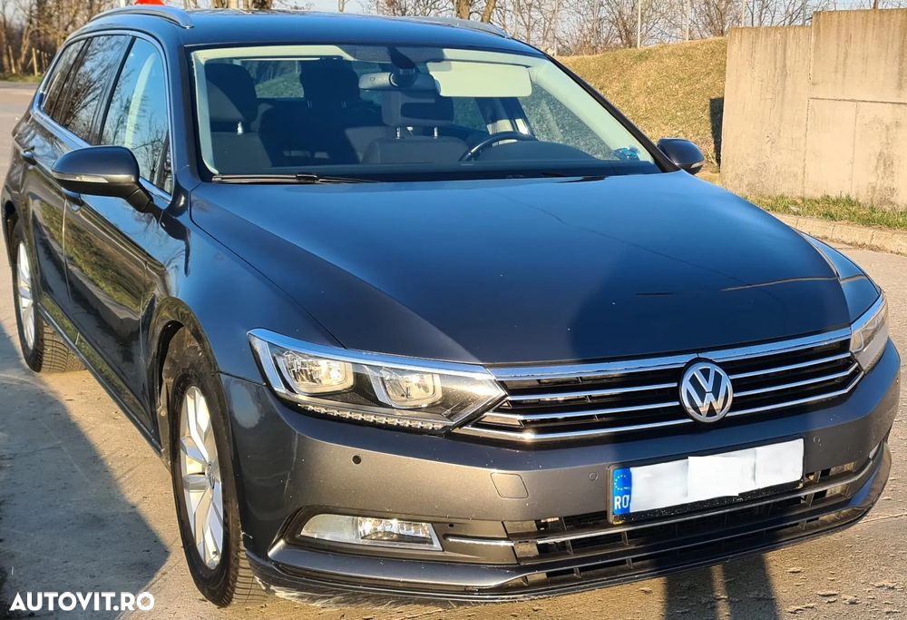 Volkswagen Passat 1.6 TDI SCR DSG Comfortline - 2