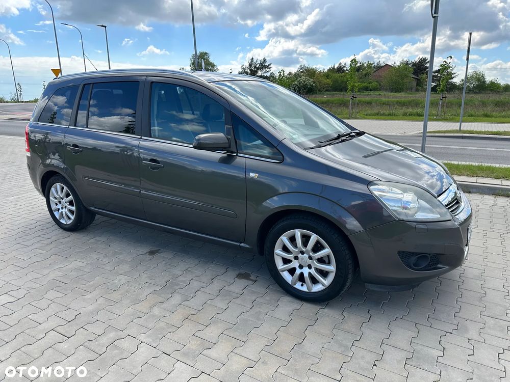 Opel Zafira - 16