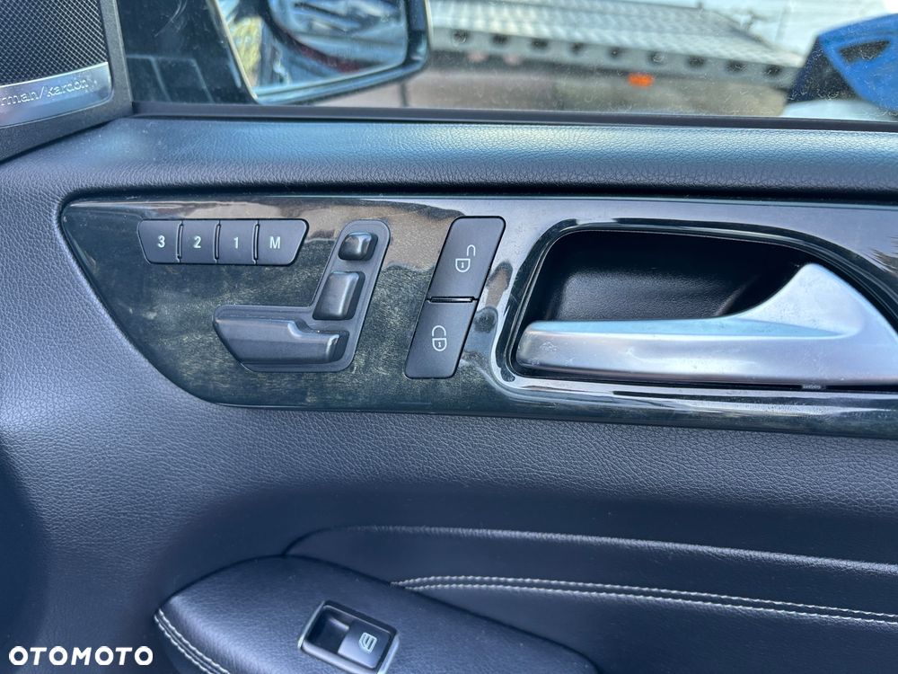 Mercedes-Benz ML - 7