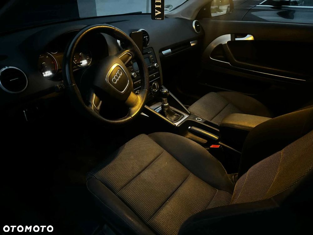 Audi A3 2.0 TDI DPF Ambition - 8