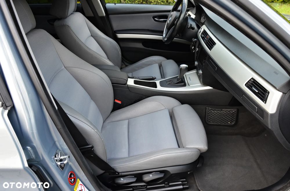 BMW Seria 3 320d DPF Touring Edition Fleet Exclusive - 6