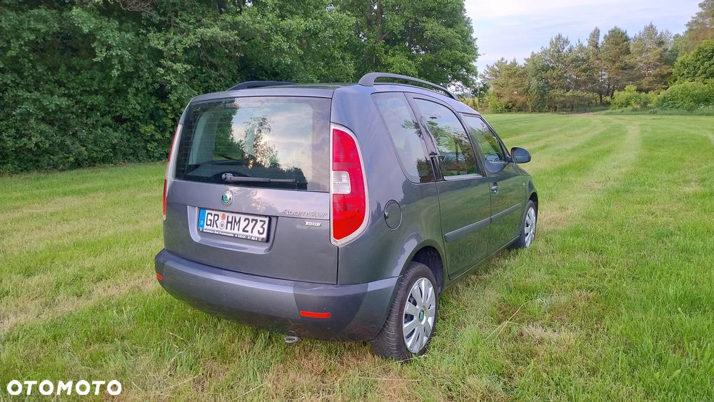 Skoda Roomster 1.2 12V HTP PLUS EDITION - 9