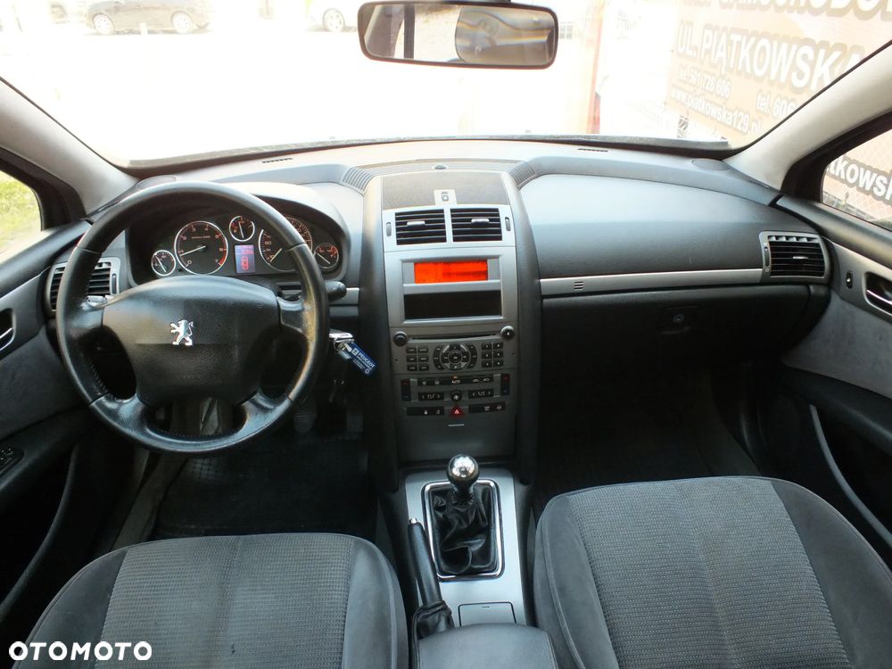 Peugeot 407 - 9