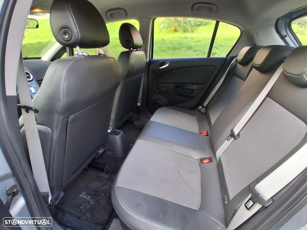 Opel Corsa 1.2 Enjoy - 15