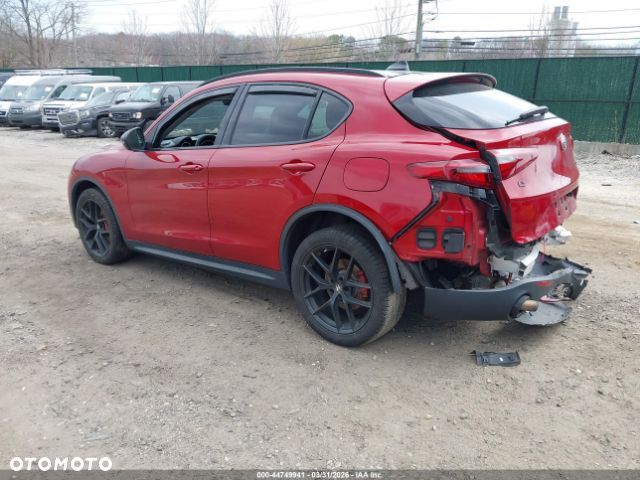Alfa Romeo Stelvio 2.0 Turbo TI Q4 - 9