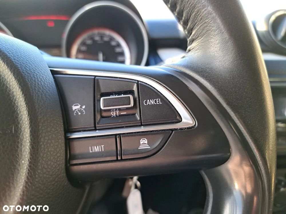 Suzuki Swift 1.2 Dualjet SHVS Premium - 18